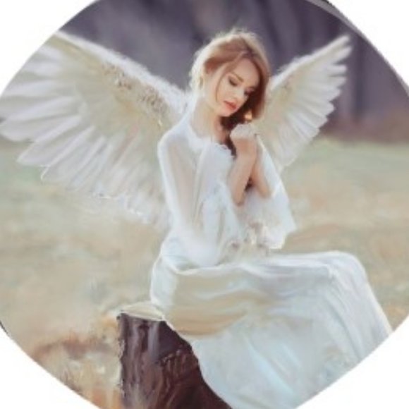 @UNLIMITEDITEMS Welcomes to my closet - Picture 1 of 1